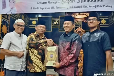 Wakil Ketua DPRD Sumatera Barat (Sumbar), Evi Yandri Rajo...