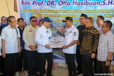 Wakil Menko Hukum Hadiri Groundbreaking Jembatan Gantung...
