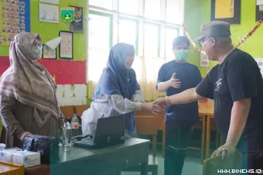 Wali Kota Padang Panjang, Hendri Arnis, kembali turun...