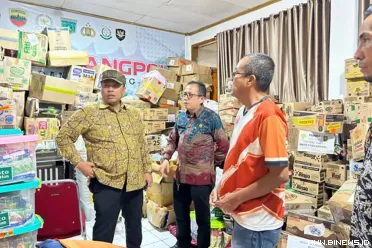 Wali Kota Padang Panjang, Hendri Arnis bersama Wakil Wali...