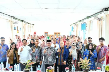 Wakil Wali Kota (Wawako) Padang, Maigus Nasir, membuka...