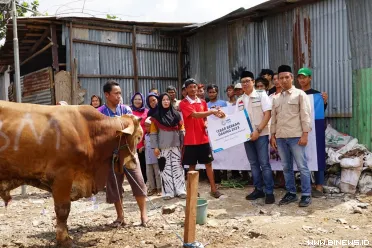 PT PLN (Persero) bersama Yayasan Baitul Maal (YBM) PLN...