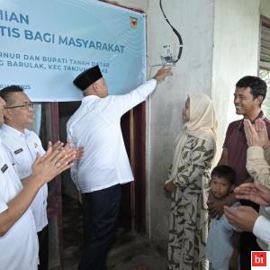 Gubernur Sumatera Barat (Sumbar), Mahyeldi Ansharullah...